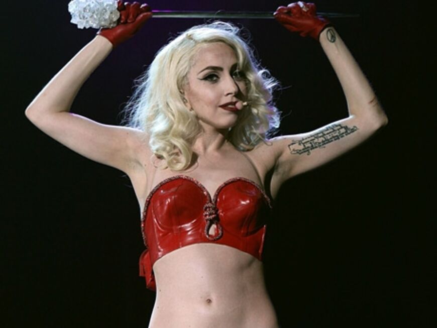 Lady GaGa stellt ihren Körper regelmäßig auf der Bühne zur Schau