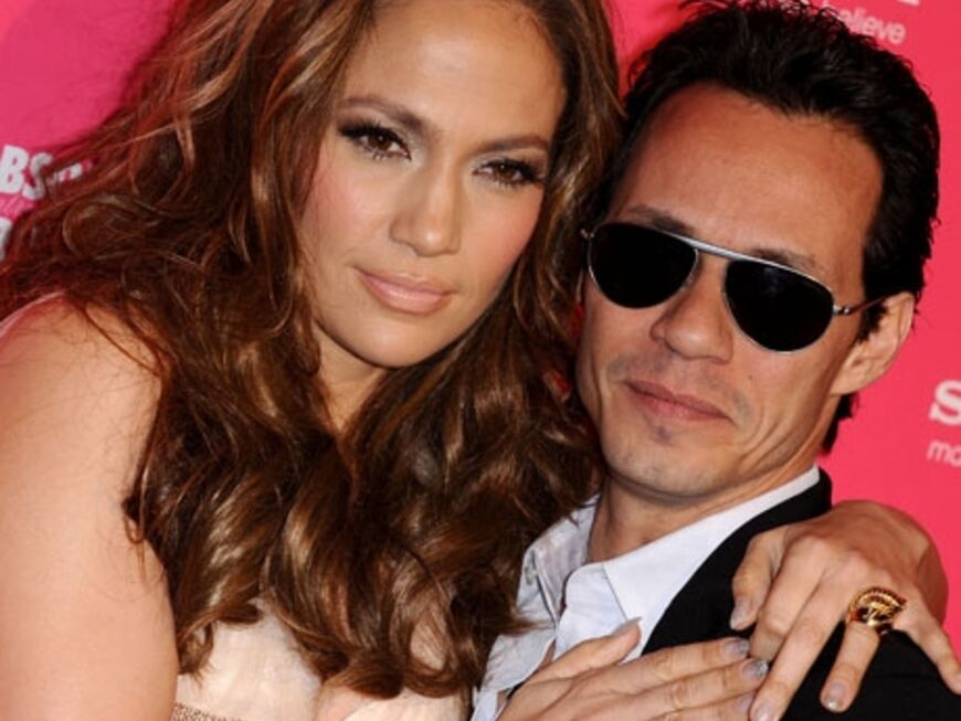 Jennifer Lopez herzt ihren Ehemann Marc Anthony