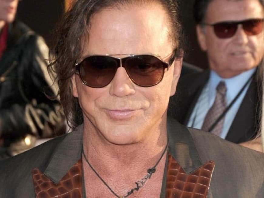 Auch Hollywood-Star Mickey Rourke zeigte sich in Hollywood. Der Sonne trotzte er mit einer coolen Sonnenbrille