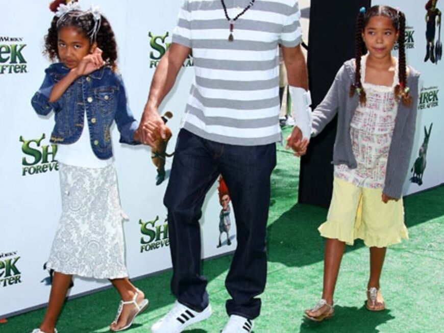 Familienausflug: Musikproduzent Russell Simmons brachte seine beiden Töchter mit zur Premiere 