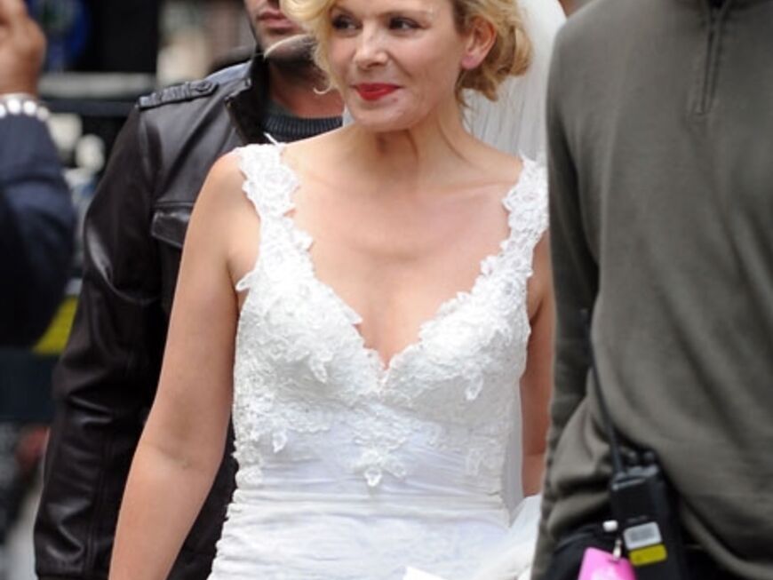 Am Set wurde Schauspielerin Kim Cattrall im Brautkleid gesichtet