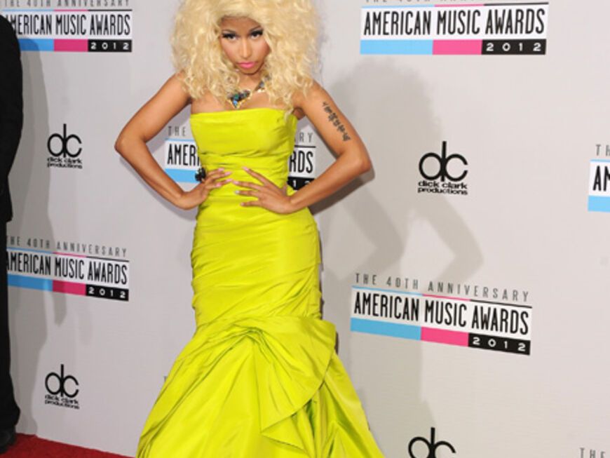 Strahlte - zumindest ihr Kleid: Sängerin Nicky Minaj
