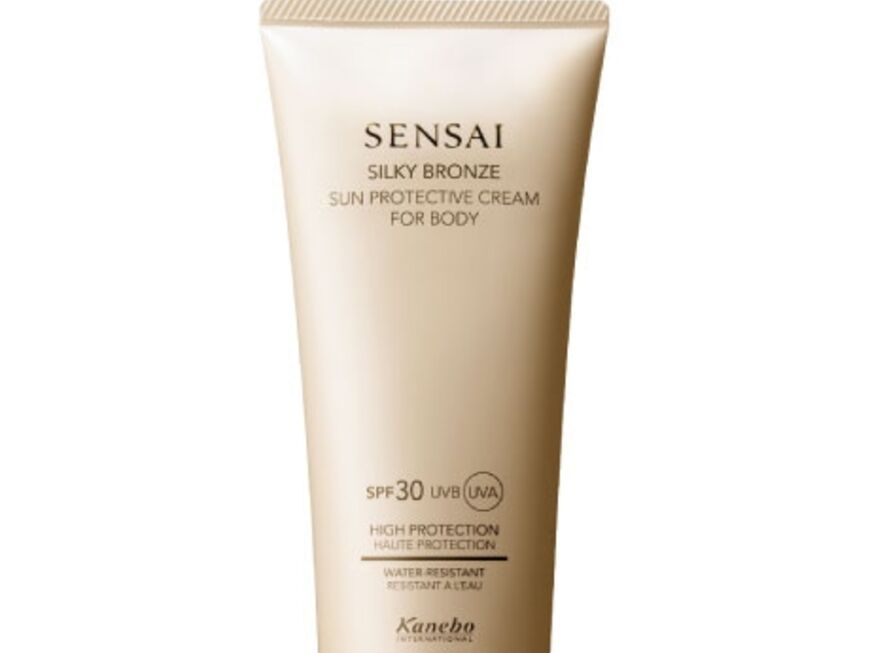 Sandabweisend "Silky ´­Bronze Sun Protective Cream For Body SPF 30" von Sensai, 150 ml ca. 84 Euro