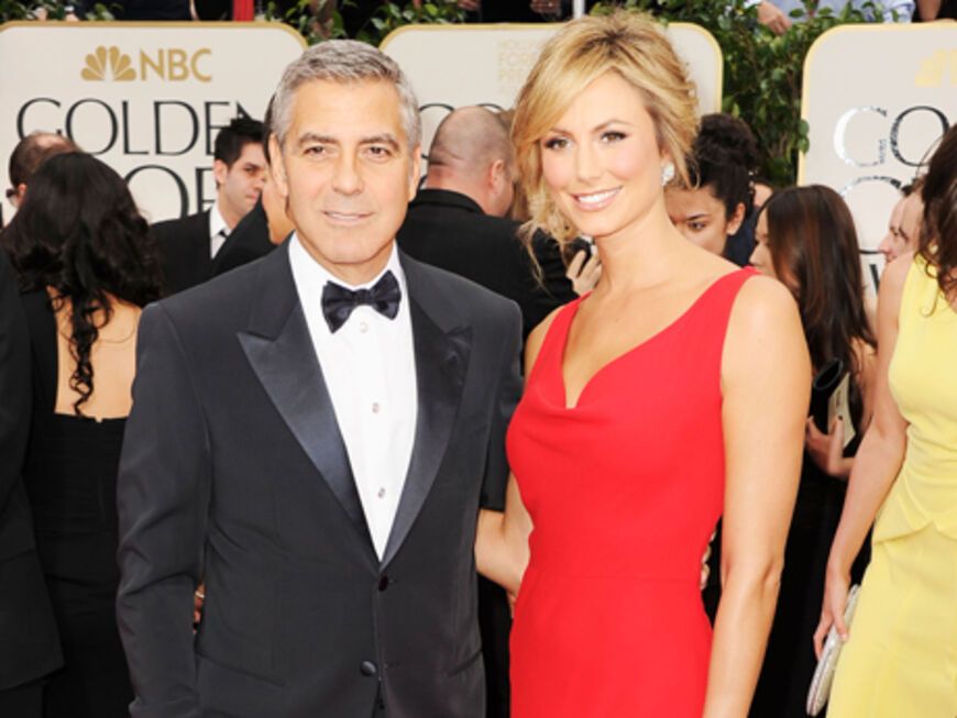 Derzeit zeigen sich George Cloone und seine aktuelle Freundin Stacy Keibler auf allen wichtigen Veranstaltungen. Kein Wunder, George räumt derzeit für seine Rolle in "The Descandants" ordentlich ab
