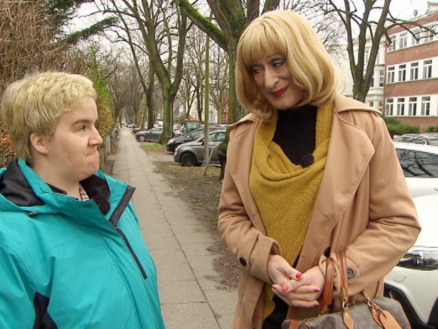 „Schwiegertochter gesucht“Beate Neue Liebe dank neuer Haarfarbe?