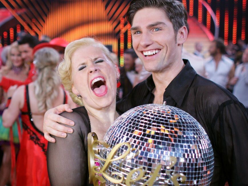 Maite Kelly und Christian Polanc mit dem "Let's Dance"-Pokal
