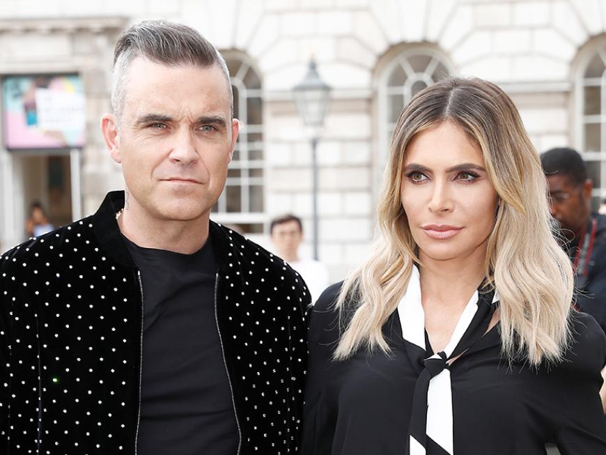 Robbie Williams und Ayda Field gucke grimmig