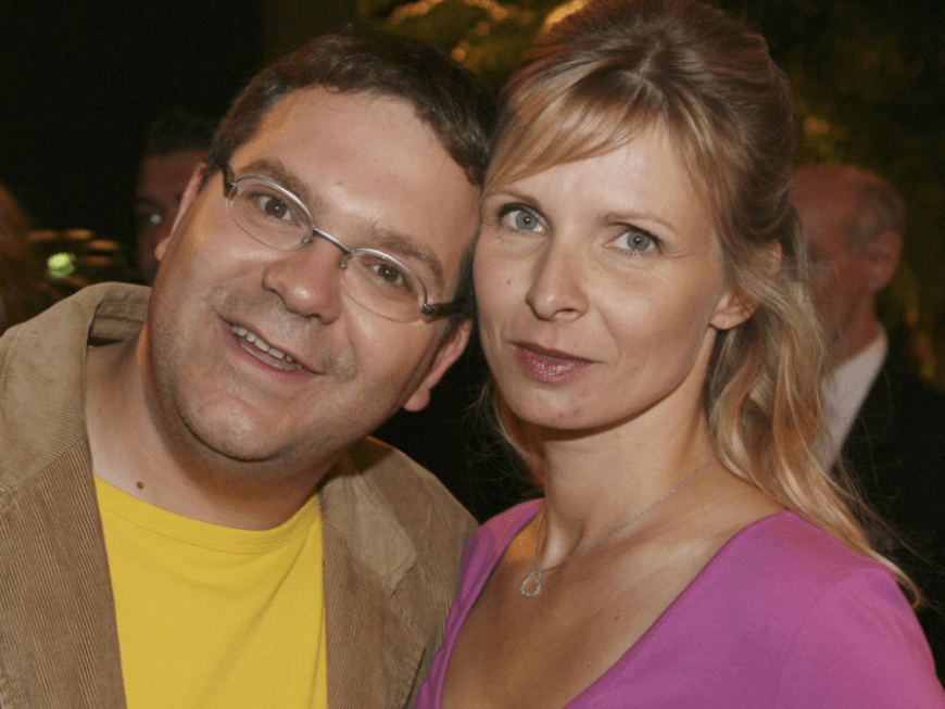 Elton und Ehefrau Yvonne Duszat