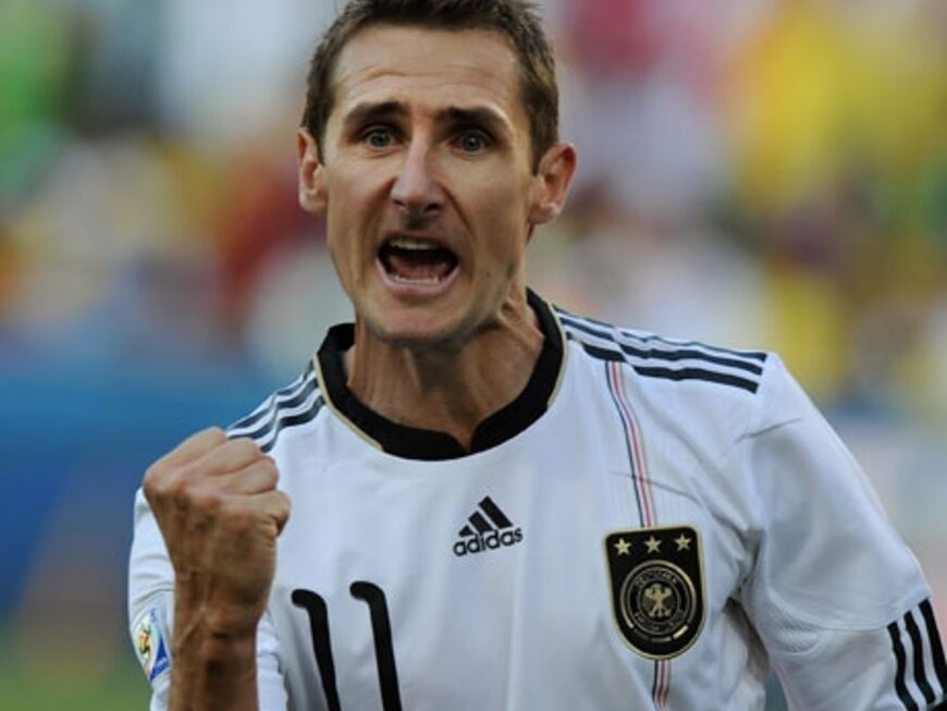 Nach seiner Gelb-Rot-Sperre gegen Ghana ist Miroslav Klose wieder in der Start-Elf. Und das zu Recht