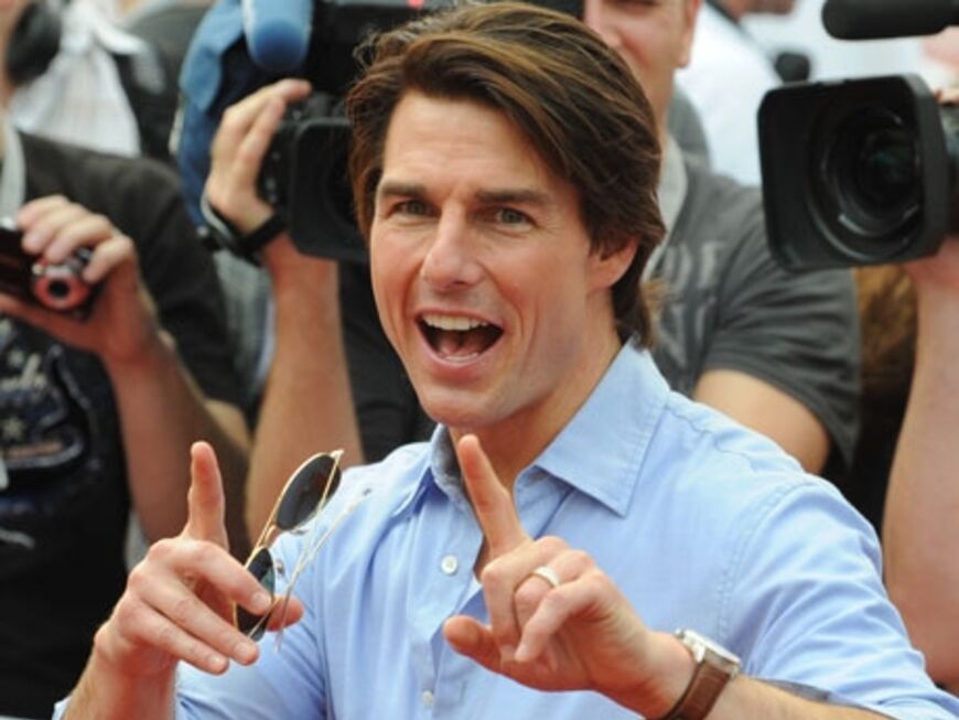 Ein äußerst gut gelaunter Tom Cruise war beeindruckt von den vielen Menschen, die extra in die Münchner Innenstadt gekommen waren