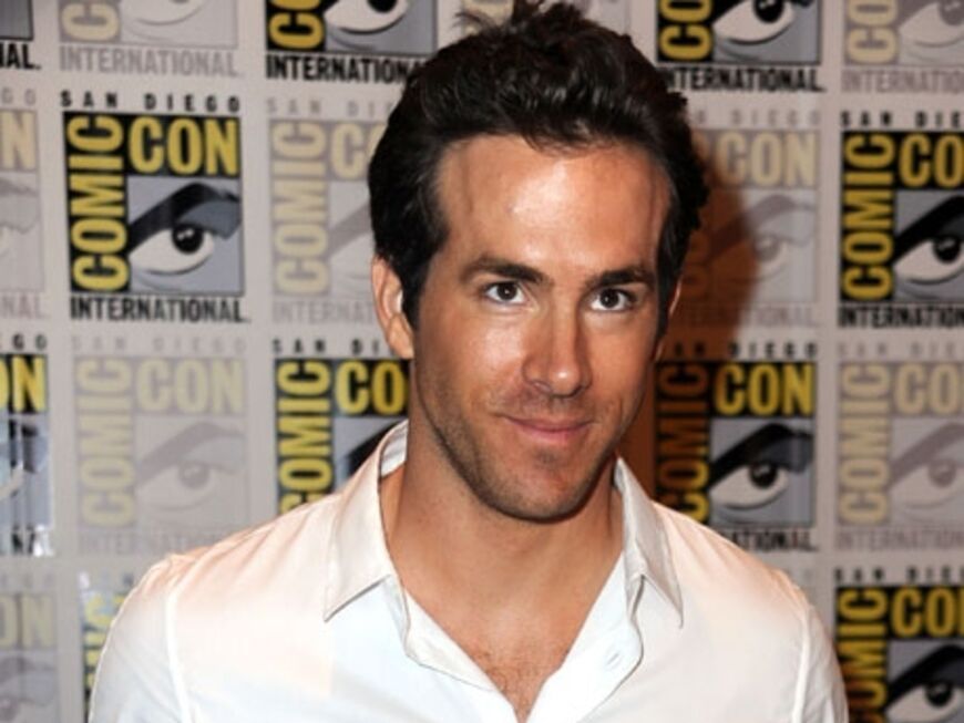 Auch ihr Ehemann Ryan Reynolds war vor Ort. Er präsentierte die Neuverfilmung des Comic-Klassikers "Green Lantern". Dort spielt er den Superhelden "Hal Jordan"