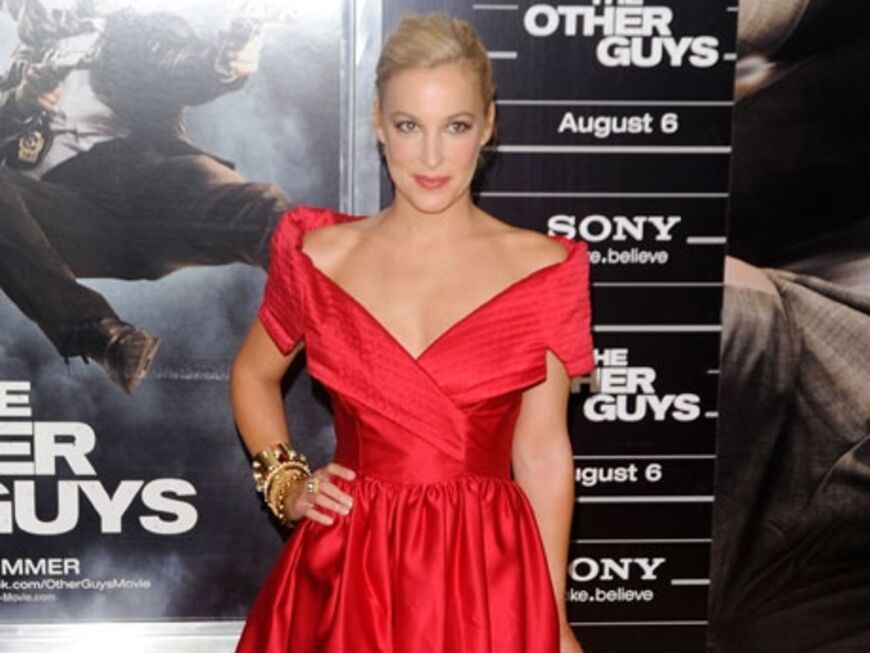 Pretty in Red: Schauspielerin Lindsay Sloane setzte auf Farbe