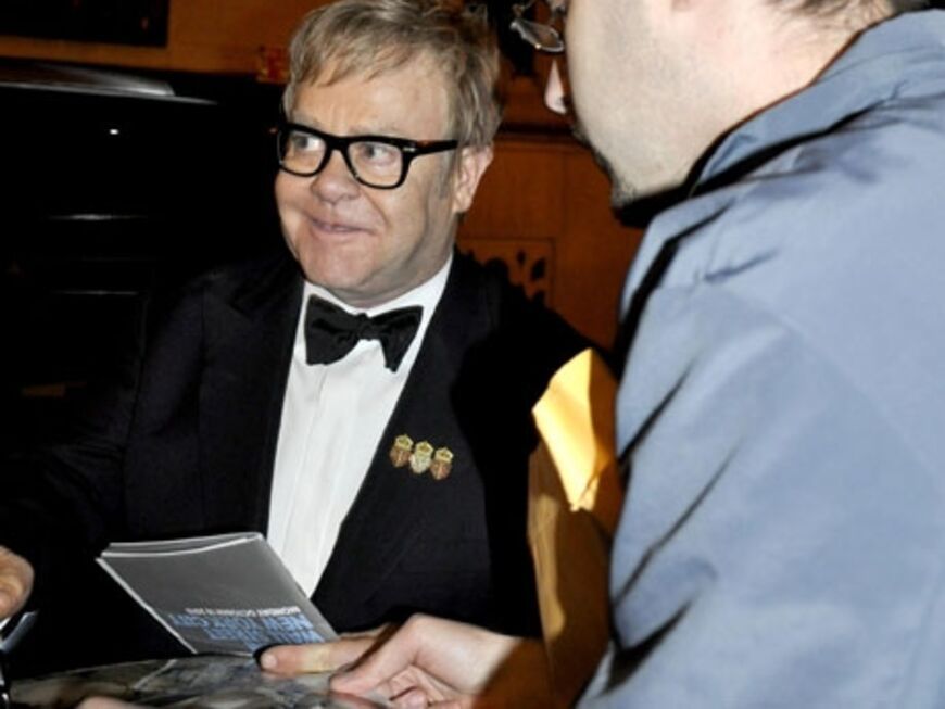 Ein Superstar hautnah: so sieht man Elton John selten