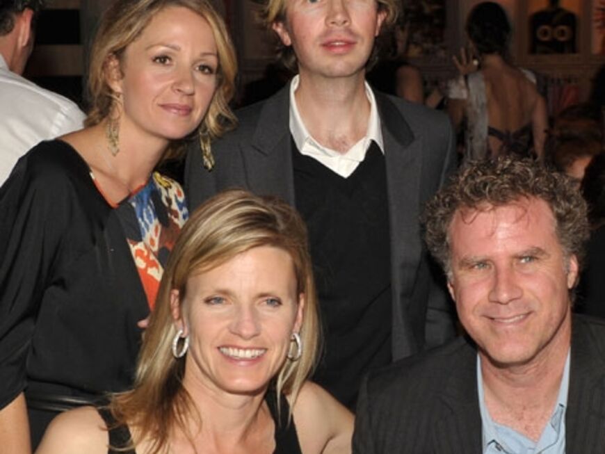 Beck und Ehefrau Marissa Ribisi mit Schauspieler Will Ferrell und dessen Frau Viveca Paulin
