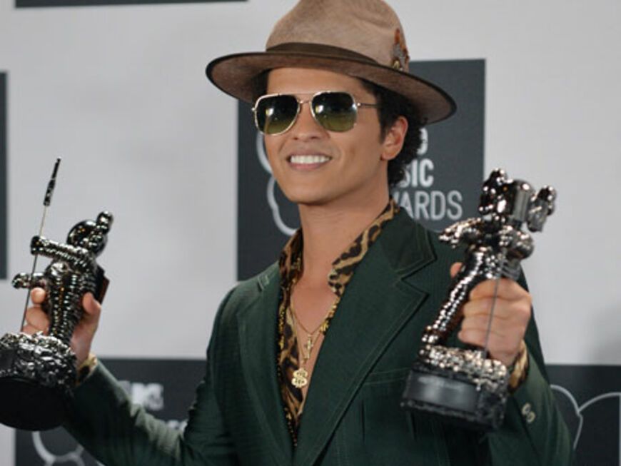 Bruno Mars durfte gleich zwei Dankesreden halten. Er gewann in der Kategorie "bestes männliches Video" für "Locked Out Of Heaven" und "beste Choreographie" für "Treasure"