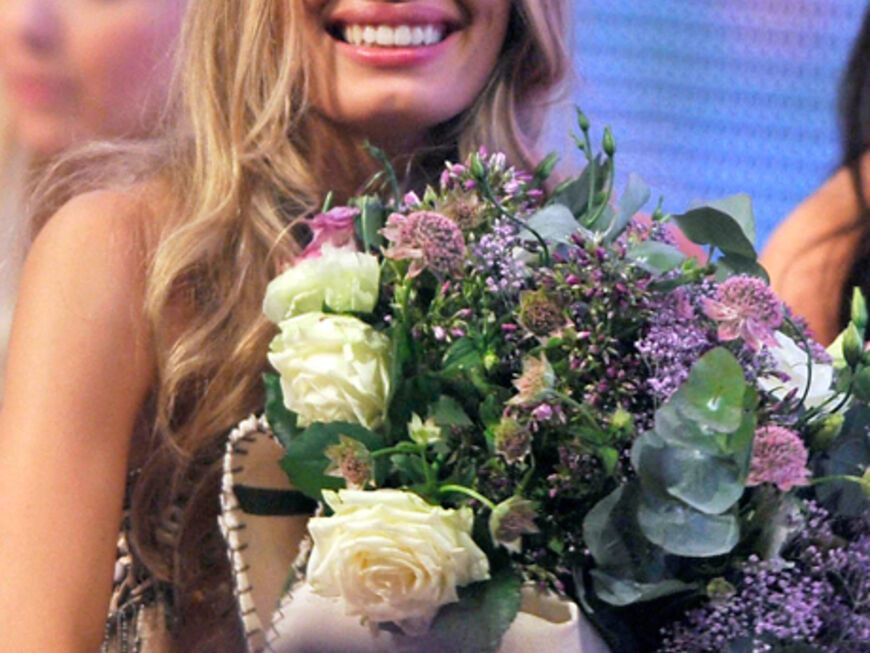 Jana Beller ist "Germany's Next Topmodel 2011". Im Juni wurde sie von Heidi Klum, Thomas Rath und Thomas Hayo zum schönsten Mädchen Deutschlands gekürt und konnte sich gegen Rebecca Mir (2. Platz) und Amelie Klever (3. Platz) durchsetzen