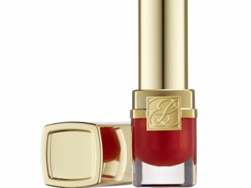 Der Hingucker dieses Make-ups ist zweifelsohne der knallrote Lippenstift. "Pure Color Vivid Shine Lipstick Fireball" von Estée Lauder, ca. 27 Euro