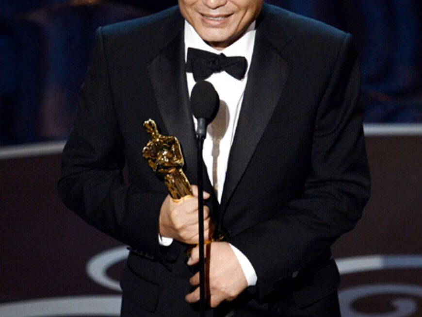 Großer Erfolg für "Life of Pi". Der Film kann einen weiteren Oscar für "Beste Regie" abräumen. Regisseur Ang Lee nimmt unter Standing Ovations den Preis entgegen