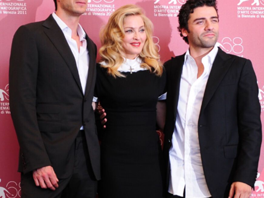 Madonna mit ihren beiden Hauptdarstellern aus "W.E.": James DArcy und Oscar Isaac Singer