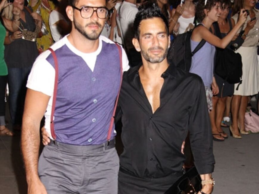 Designer Marc Jacobs kam in Begleitung seines Lebensgefährten  Lorenzo Martone