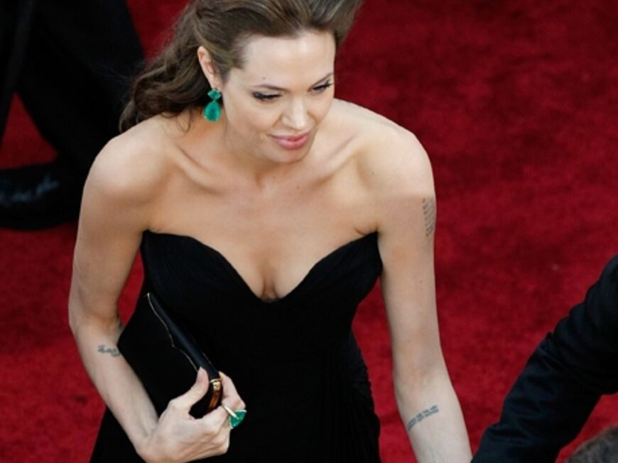 Angelina Jolie im eleganten Schwarzen