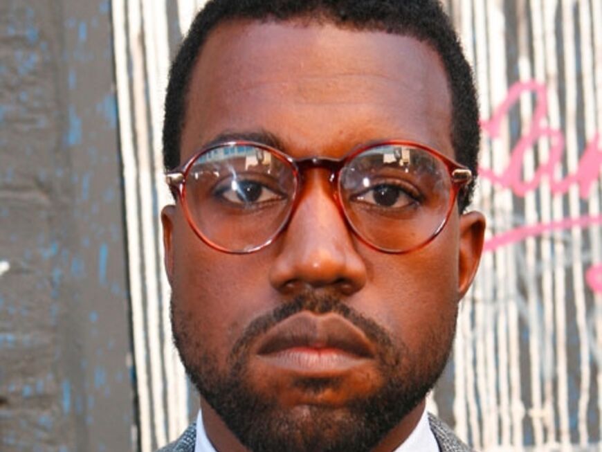 Sogar Rapper Kanye West trägt Sehhilfen. Entgegen dem Gangster-Image könnte er damit sogar als braver Student durchgehen