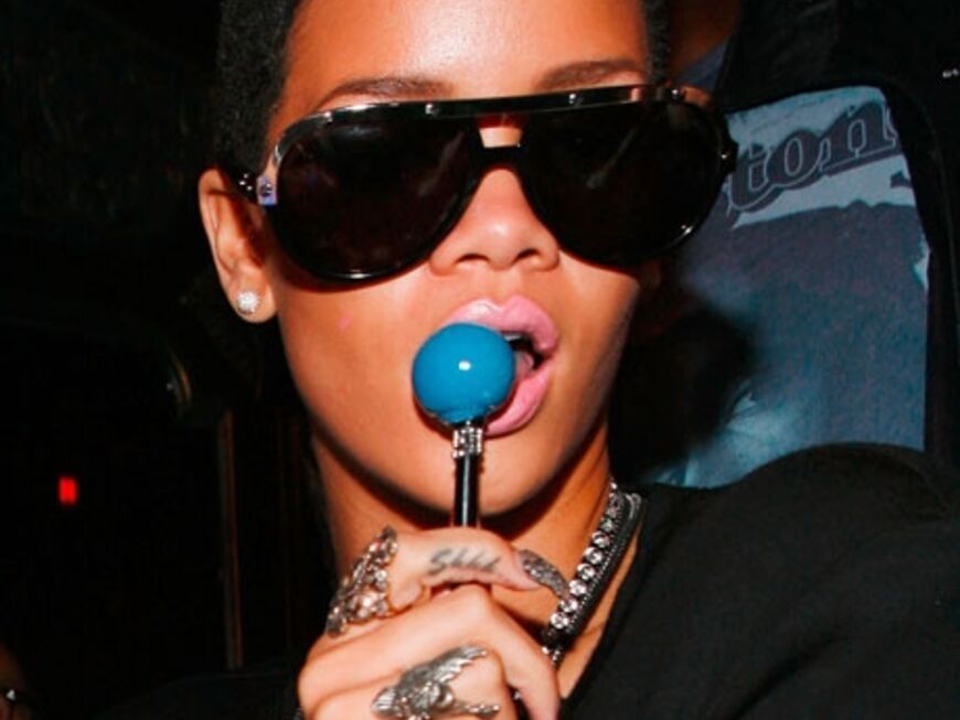 Party-Stimmung: Rihanna feiert ausgelassen