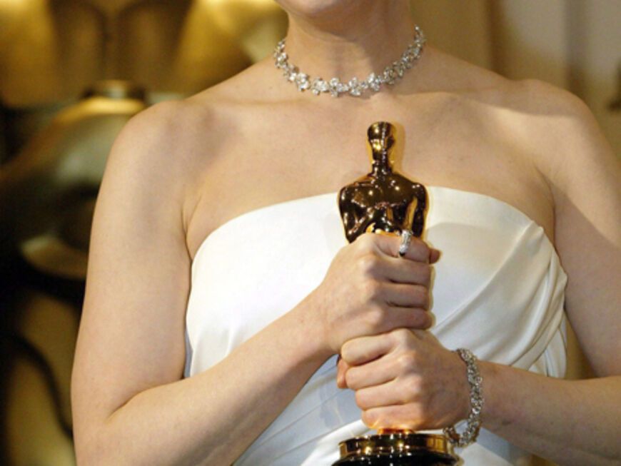 Strahlende Siegerin: Renée Zellweger für die besten Nebendarstellung in "Cold Mountain", 2004