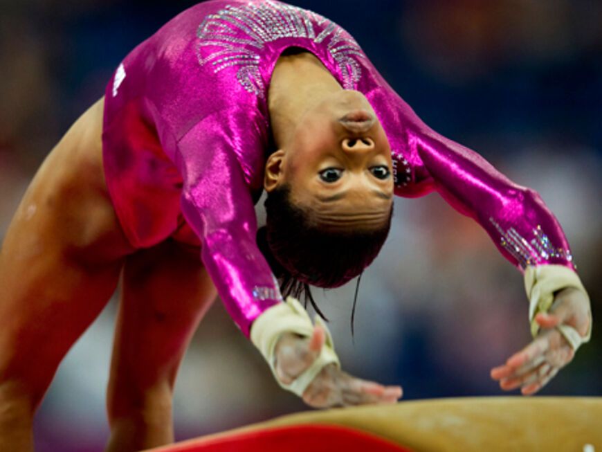 Gabrielle Douglas bricht Rekorde: Die 16-Jährige gewinnt als erste afro-amerikanische Frau die Goldmedaille im Einzelmehrkampf im Turnen