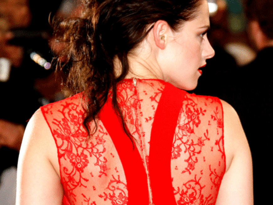 Ein schöner Rücken kann entzücken! Kristen Stewart in roter Spitze