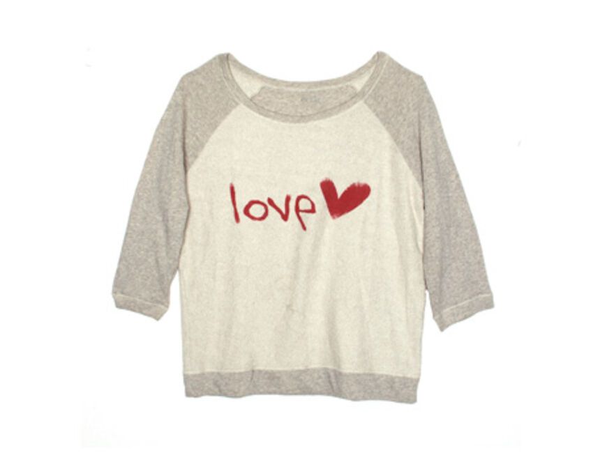 14. September 2012: Wir sind absolut in love mit den tollen Shirts und Pullovern von The Hip Tee. Den Kontrast-Sweater mit Love-Print gibt es über thehiptee.es für ca. 85 Euro