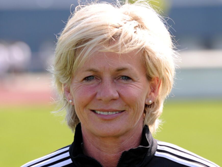 Die Trainerin Silvia Neid hat selbst einmal gespielt und ist seit Juli 2005 Bundestrainerin