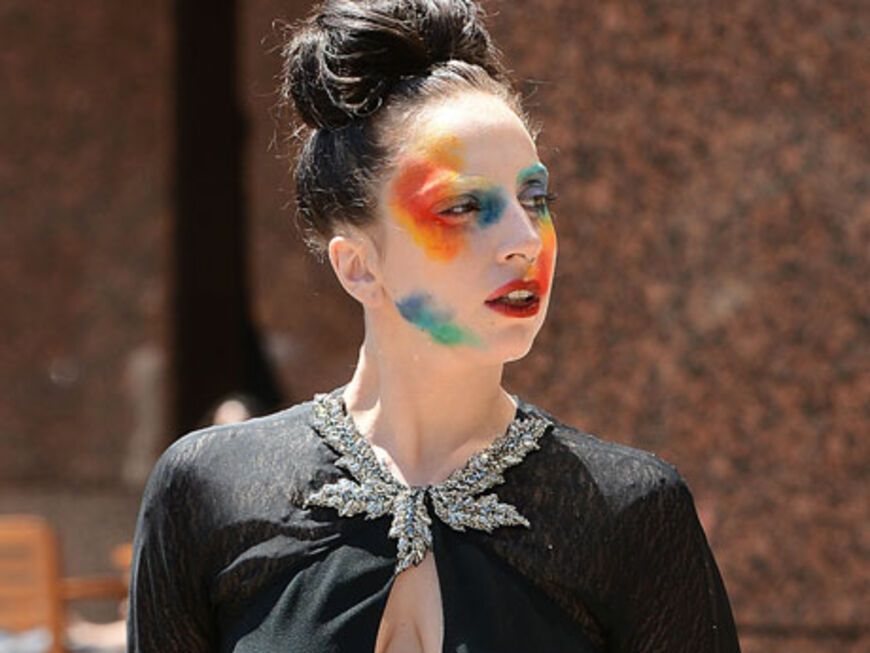 Dass Lady Gaga kreativ ist, ist wohl kaum abzustreiten. Ob das daran liegt, dass sie auch Linkshänderin ist?