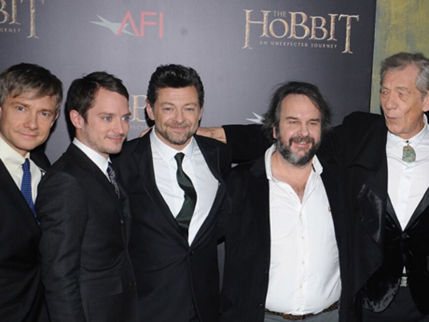 Der Cast von "Der Hobbit" stellt sich für ein Gruppenfoto auf