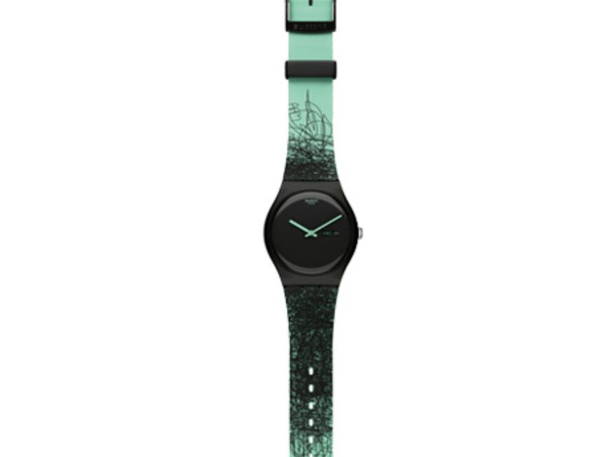 19. Oktober 2012: Die funky Uhr zeigt uns nicht nur die Zeit an, sie ziert auch stylisch unser Handgelenk. Uhr im Graffiti-Design über swatch.com, ca. 60 Euro