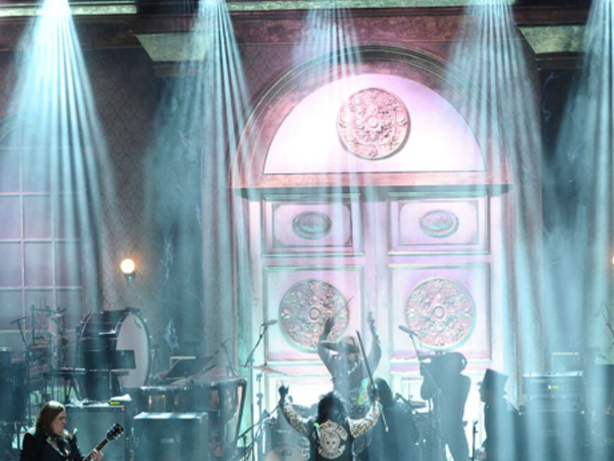 Großer Auftritt: Kult-Rocker Alice Cooper performt nach seiner Auszeichnung live auf der Bühne