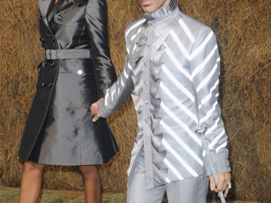 Sänger Prince und seine Begleitung gingen bei Chanel durchs Heu