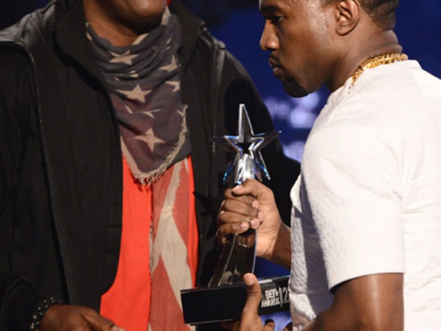 Samuel L. Jackson überreichte Kanye West seinen Award