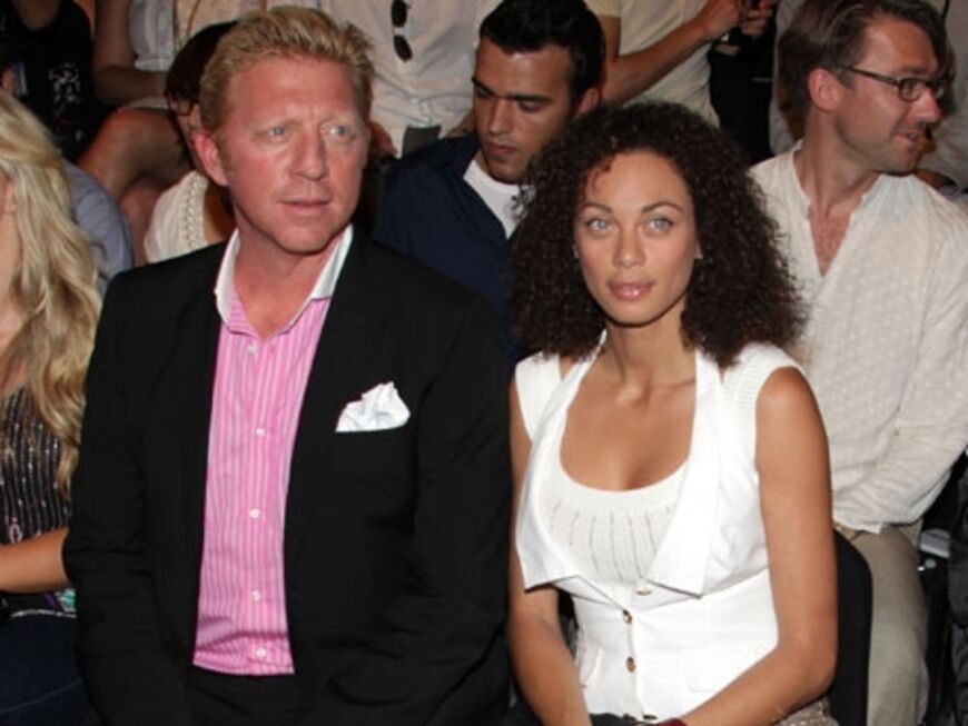 Boris und Lilly Becker sitzen bei Kaviar Gauche in der ersten Reihe