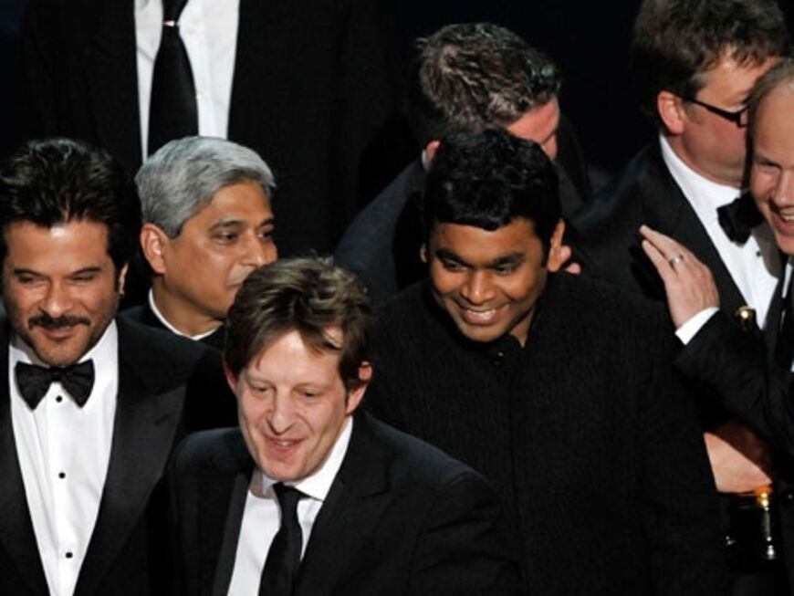 Abräumer des Jahres: Allen Grund zur Freude hatten die Macher von "Slumdog Millionär" bei der diesjährigen Oscars-Verleihung: Gleich acht Preise durften sie mit nach Hause nehmen, darunter auch in der Königsklasse "Bester Film". Top!