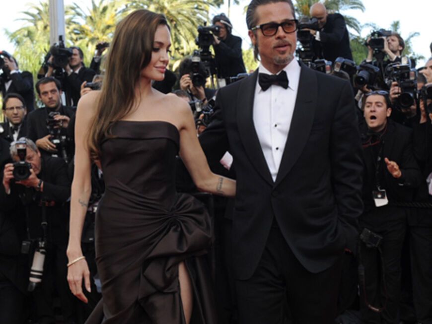 Doch das große Blitzlichtgewitter kam erst bei diesen beiden auf: Angelina Jolie und Brad Pitt