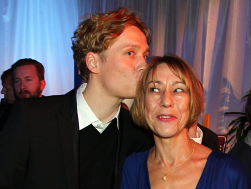 Ein Küsschen für Mama: Matthias Schweighöfer und seine Mutter Gitta