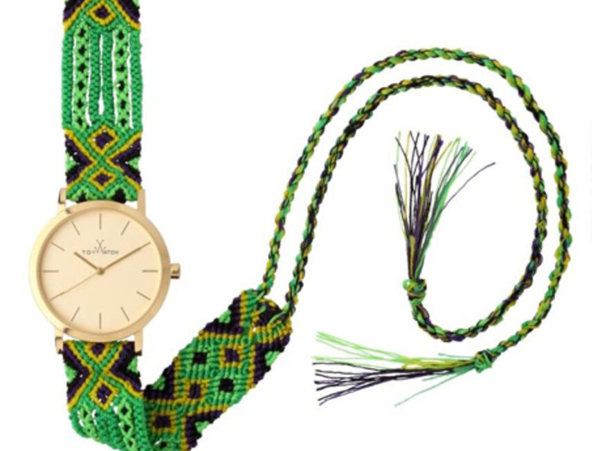 20. Juli 2012: Diese Uhr ist Schmuckstück und Zeitmesser in einem! Das geknöpfte Hippie-Armband gibt es in unterschiedlichen Farben und lässt sich so perfekt der eigenen Sommergarderobe anpassen. Von ToyWatch, ca. 145 Euro