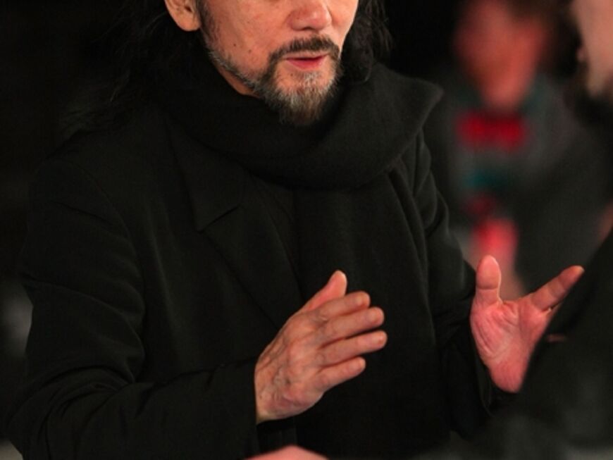 Yohji Yamamoto ist einer der gefragtesten Designer der Welt. In New York präsentierte er seine neue Y-3 Herbst/Winter Kollektion 2009-10 