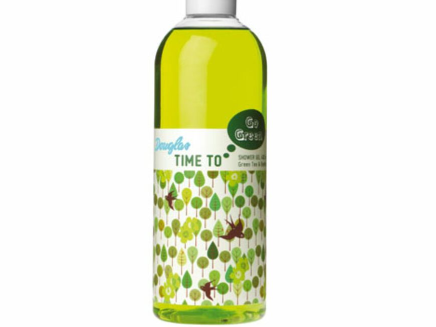 Das lindgrüne Showergel macht nicht nur sauber, sondern ist auch sehr dekorativ im Bad´  - und duftet himmlisch nach grünem Tee und Bambus. "Time to go green" von Douglas, 400 ml, ca. 4 Euro