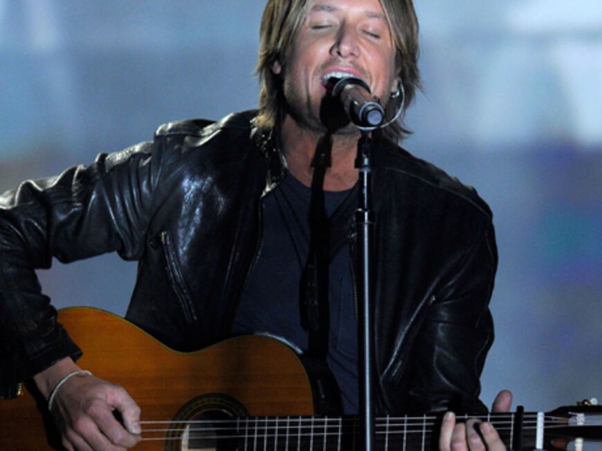 Back to the roots: Country-Star Keith Urban an der Gitarre