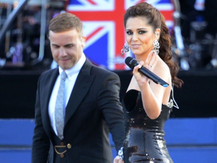 Süßes Duo: Sängerin Cheryl Cole und Singer-Songwriter Gary Barlow performten gemeinsamen für die Queen