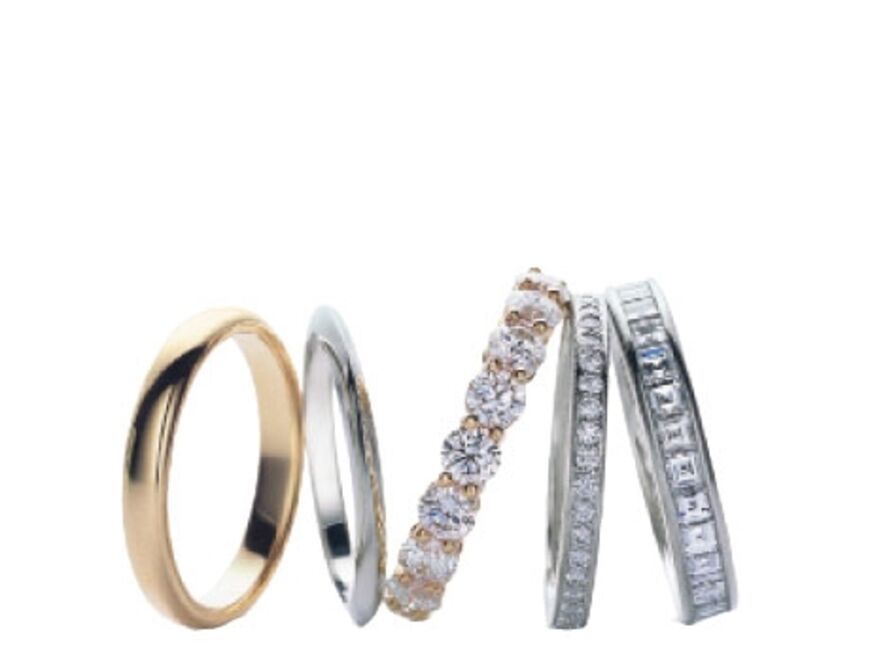 Die klassische Hochzeit: Ringe von Tiffany & Co., je ab ca. 365 Euro
