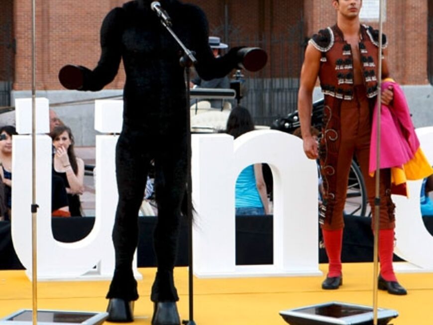 Die "Brüno"-Premiere in Spanien. Diesmal verkleidete sich Sacha Baron Cohen als Stier