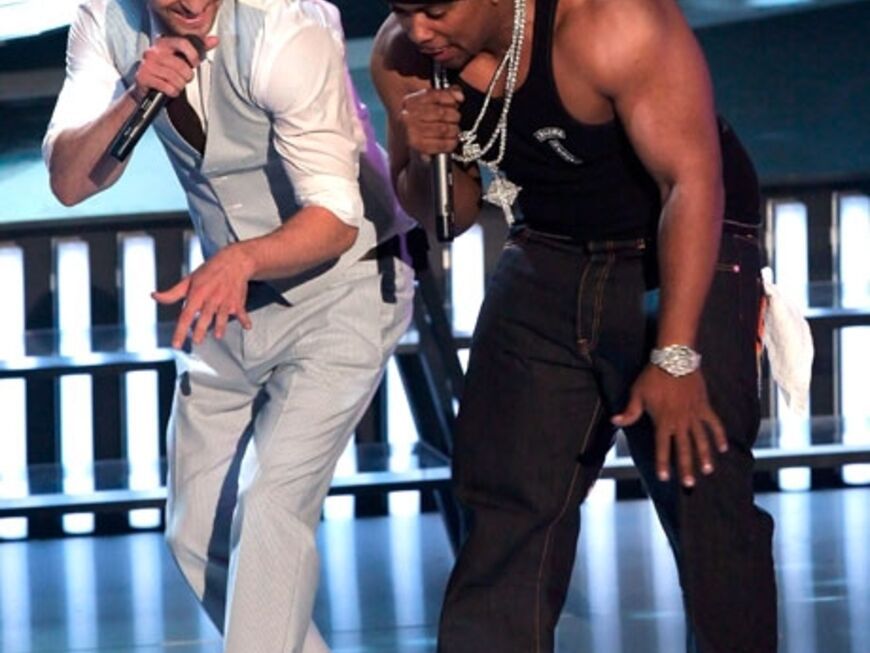 Justin Timberlake feiert mit Timberland seine größten musikalischen Erfolge. Gemeinsam mit dem Produzenten performt er "Sexy Back" auf der MTV-Bühne 